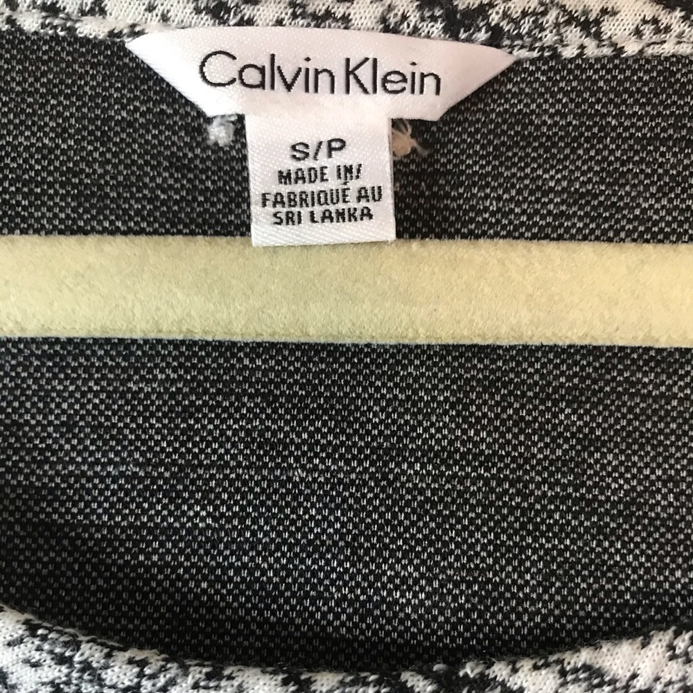 Calvin Klein Top- Size: S - Black and White - Picture 15 of 16